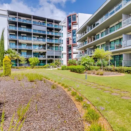 Al - Golf Club Modern Apartment *